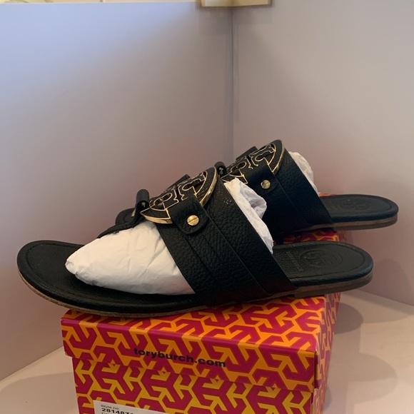 Tory Burch Amanda Flat Thong in Tumbled Black Leather - Picture 3 of 10